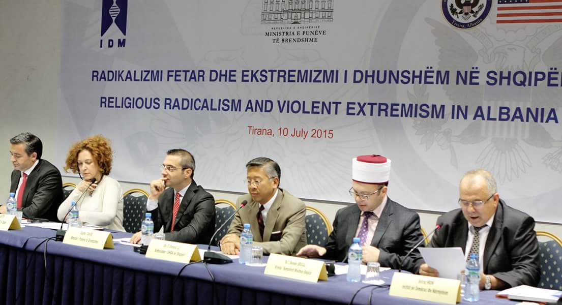 Kryetari i KMSH-së merr pjesë në konferencën kundër ekstremizmit