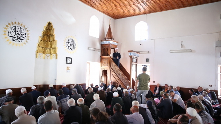 Kreu i KMSH-së mban hytbe në Xhaminë Mbret në Elbasan