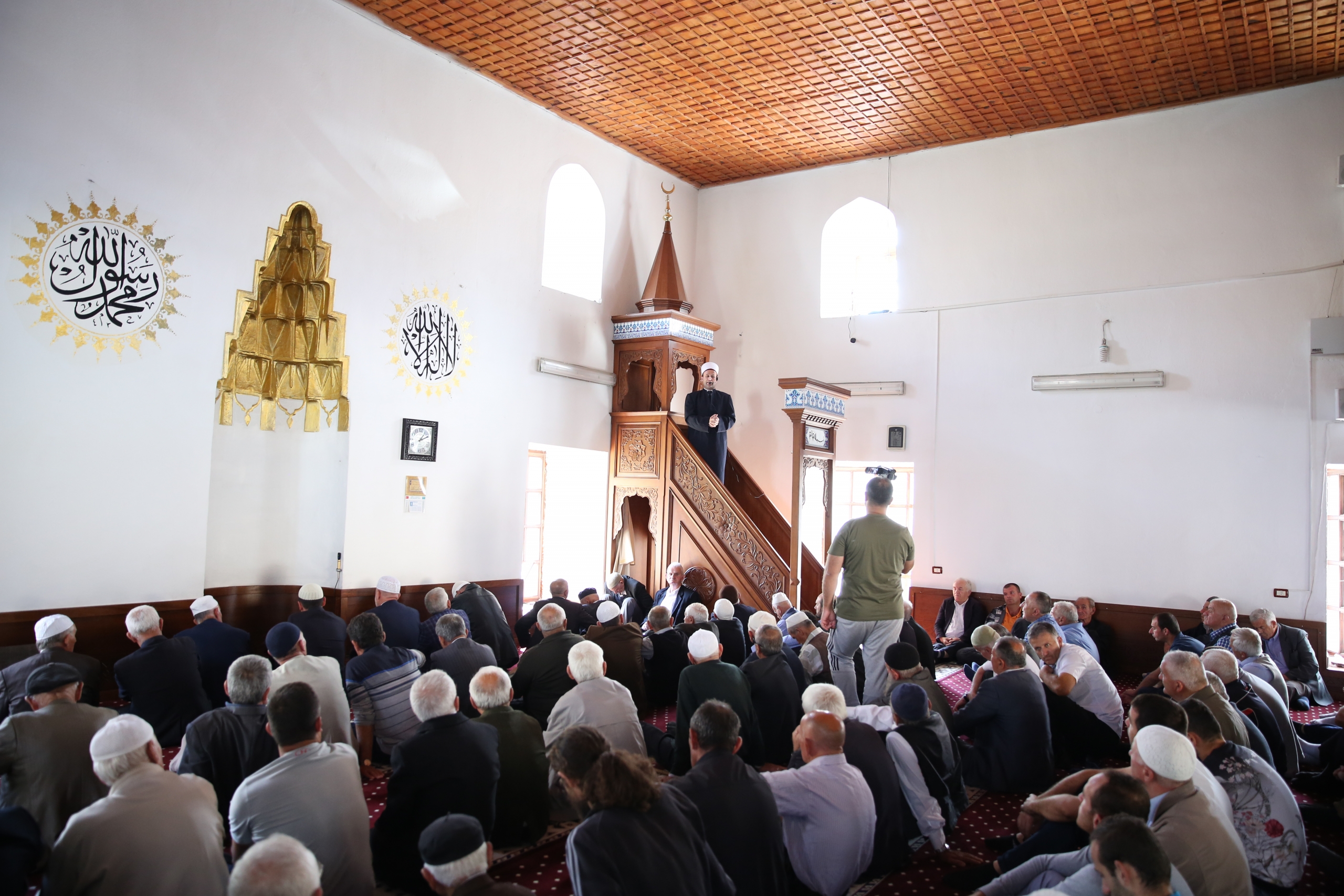 Kreu i KMSH-së mban hytbe në Xhaminë Mbret në Elbasan
