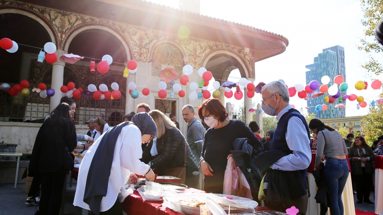 Zhvillohet panairi i bamirësisë me temë: “Muhamedi (a.s) nuk ktheu kurrë askënd duarbosh”