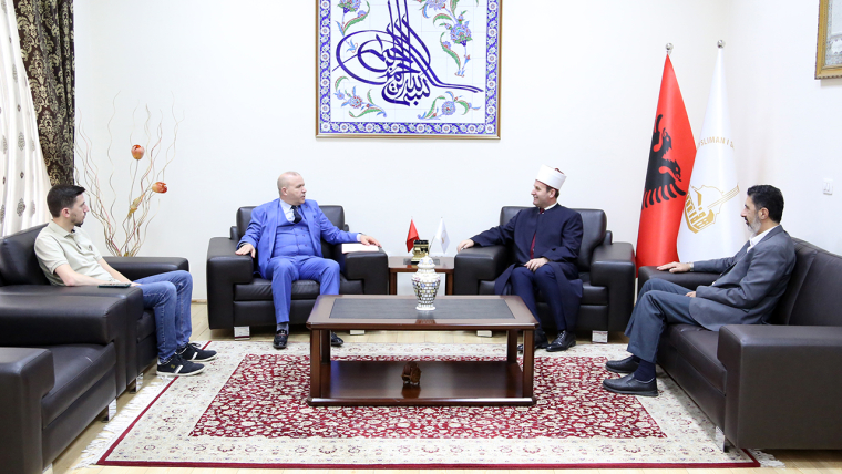 Kreu i Misionit Diplomatik Algjerian në Shqipëri viziton KMSH-në në një takim lamtumire