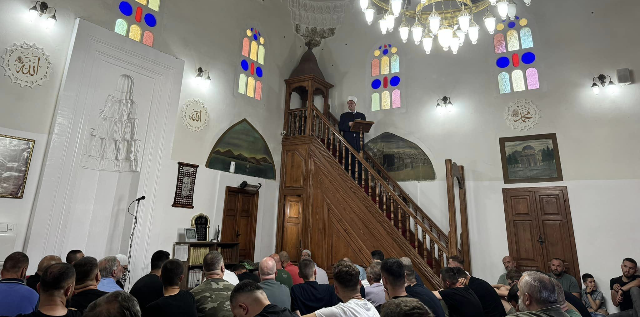 Kryetari i KMSH-së mban hutbe Xhaminë e Mirahorit në Korçë